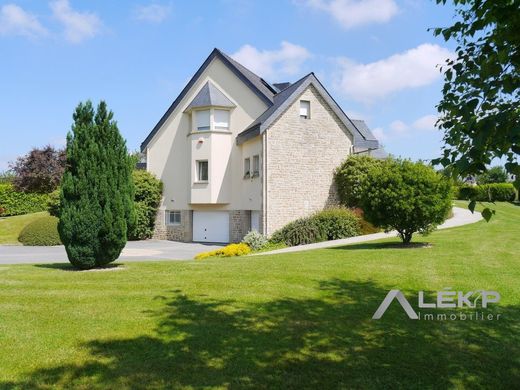 Luxury home in Saint-Nicolas-de-Redon, Loire-Atlantique