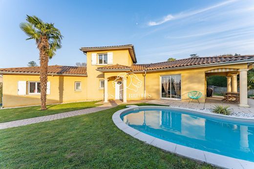 Maison de luxe à Reyrieux, Ain