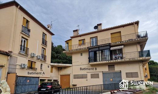 Edificio en els Banys d'Arles, Pirineos Orientales