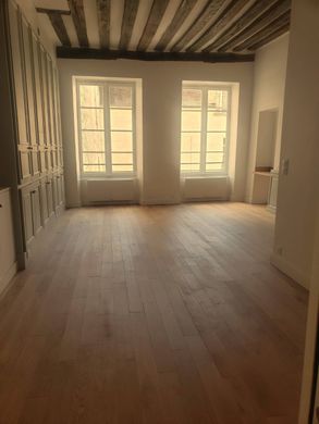 Apartment in Beaubourg, Marais, Notre Dame - Ile de La Cité, Paris