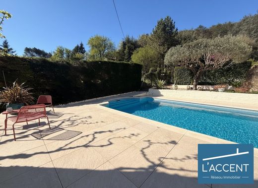 Элитный дом, Lamalou-les-Bains, Hérault