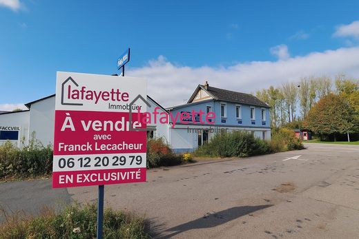 Residential complexes in Louvetot, Seine-Maritime