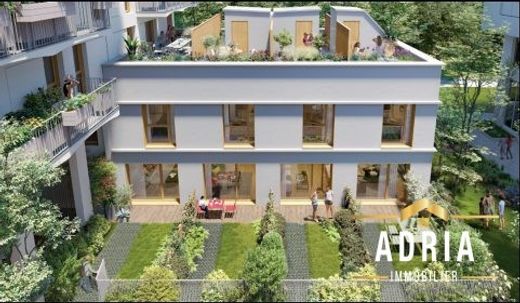 Apartment / Etagenwohnung in Ivry-sur-Seine, Val-de-Marne