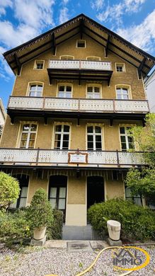 Bagnères-de-Luchon, Upper Garonneの高級住宅