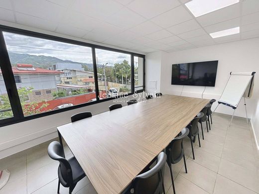 مكتب ﻓﻲ Pirae, Îles du Vent