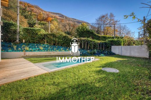 Casa di lusso a Saint-Martin-le-Vinoux, Isère