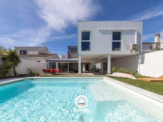 Luxury home in Angoulins, Charente-Maritime