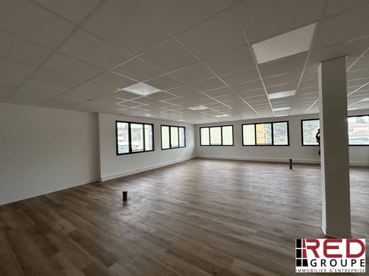 Éguilles, Bouches-du-Rhôneのオフィス