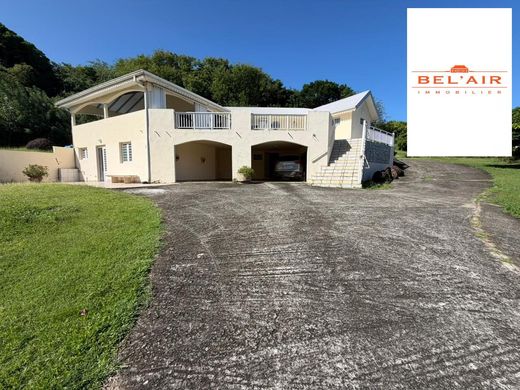 Luxury home in Le Robert, Martinique