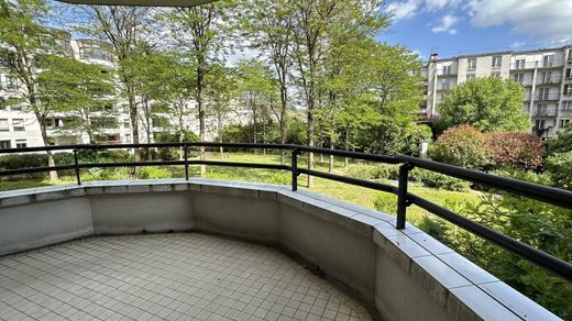 Apartment in Suresnes, Hauts-de-Seine