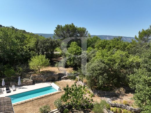 Luxus-Haus in Ménerbes, Vaucluse