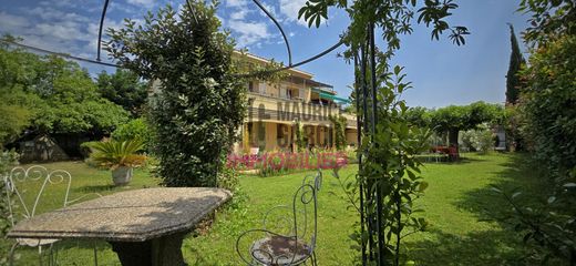 Πολυτελή κατοικία σε Pernes-les-Fontaines, Vaucluse