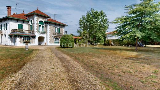 Luxury home in Bénesse-Maremne, Landes