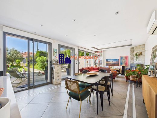 Houilles, Yvelinesの高級住宅