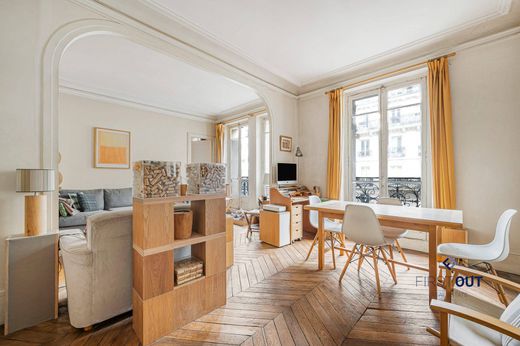 Apartment in Sorbonne, Jardin des Plantes, Saint-Victor, Paris