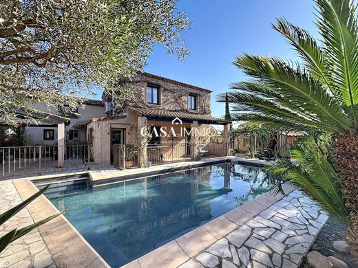 Luxury home in Hyères, Var