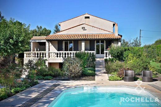 La Vergne, Charente-Maritimeの高級住宅