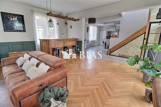 Luksusowy dom w Forges-les-Eaux, Seine-Maritime