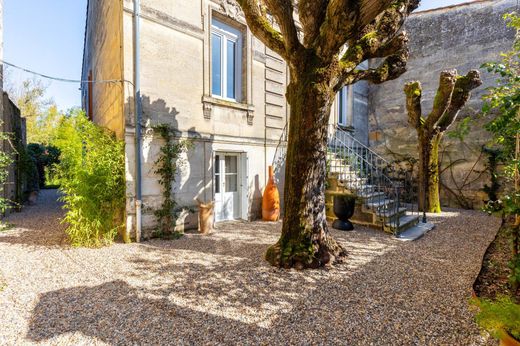 Luxus-Haus in Bordeaux, Gironde
