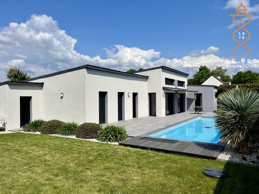 Luxury home in Vannes, Morbihan