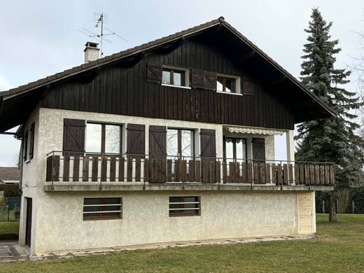 Luxury home in Sillingy, Haute-Savoie