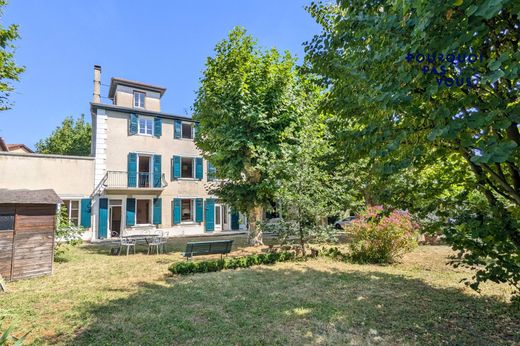 Luxus-Haus in Oullins, Rhône