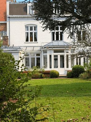 Элитный дом, Мадлен, North