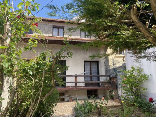 Luxury home in Montreuil, Seine-Saint-Denis