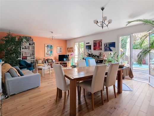 Luxus-Haus in Saint-Maur-des-Fossés, Val-de-Marne