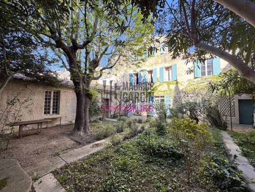 Luxury home in Pernes-les-Fontaines, Vaucluse