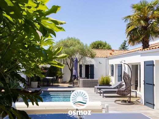 Maison de luxe à Puilboreau, Charente-Maritime