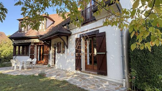 Casa di lusso a Le Plessis-Trévise, Val-de-Marne