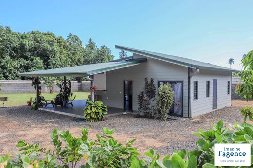 Luxury home in Haapiti, Îles du Vent