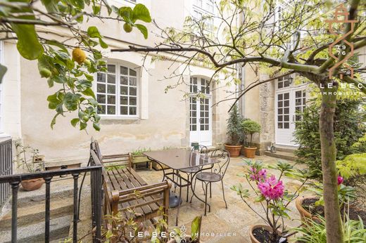 Apartment in Vannes, Morbihan