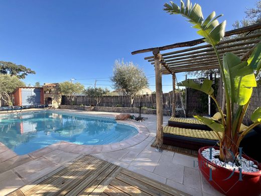 Πολυτελή κατοικία σε Puget-Ville, Var