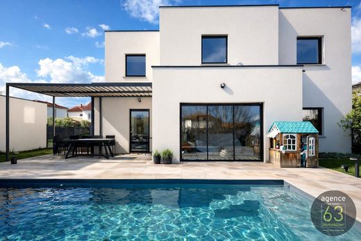Casa de luxo - Saint-Amant-Tallende, Puy-de-Dôme