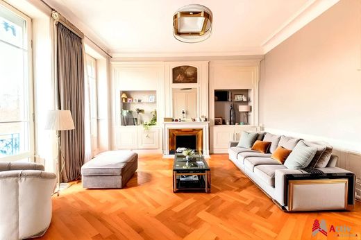Apartment in Lyon, Rhône