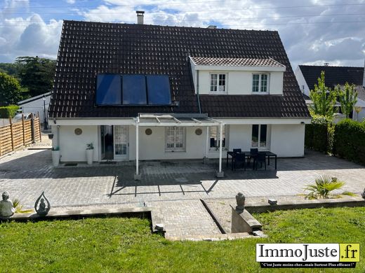 Luxury home in Le Perray-en-Yvelines, Yvelines