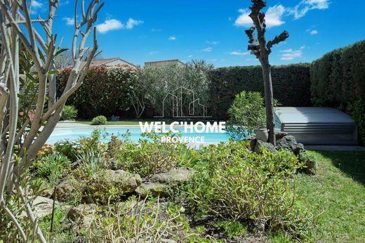 Luxus-Haus in Salon-de-Provence, Bouches-du-Rhône