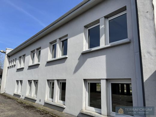 Kantoor in Schweighouse-sur-Moder, Bas-Rhin