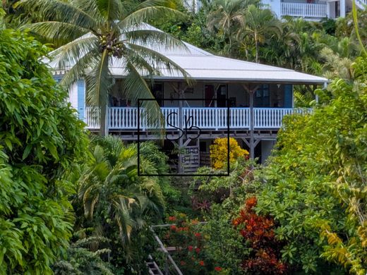 Luxury home in La Trinité, Martinique