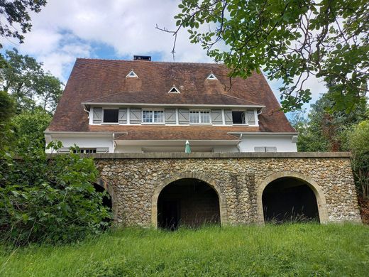 Maison de luxe à Louviers, Eure