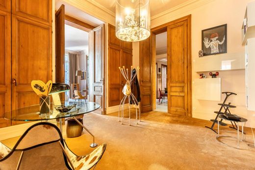 Apartment in Bordeaux, Gironde