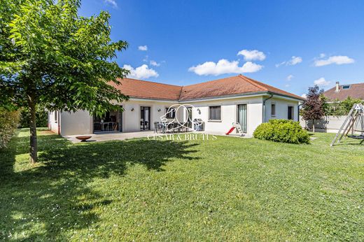 Casa de lujo en Rillieux-la-Pape, Ródano