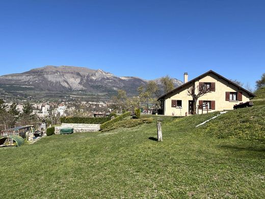 Luxury home in Gap, Hautes-Alpes