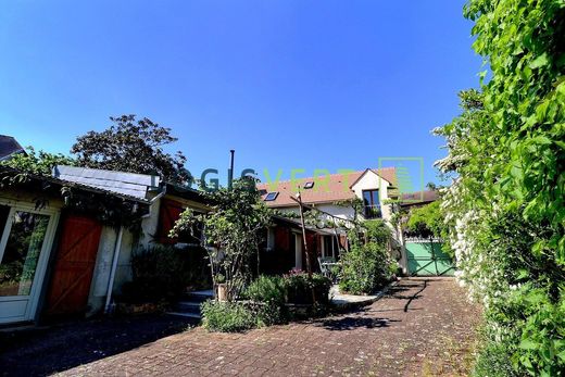 Casa de lujo en Gif-sur-Yvette, Essonne