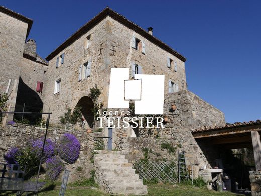 Casa de lujo en Banne, Ardeche