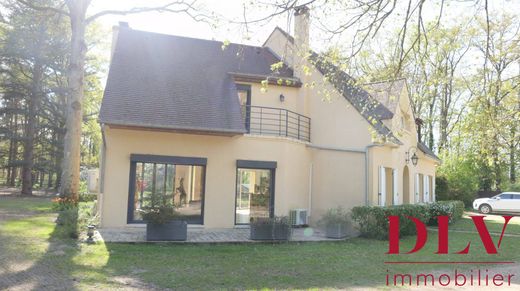 Luxury home in Le Vaudoué, Seine-et-Marne