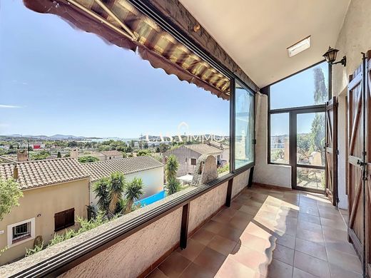 Luxus-Haus in La Seyne-sur-Mer, Var