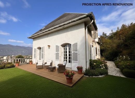 Элитный дом, Aix-les-Bains, Savoy